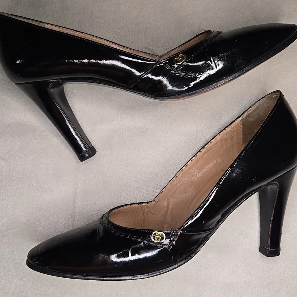 VINTAGE GUCCI Black Patent Leather Heels - Picture 4 of 17